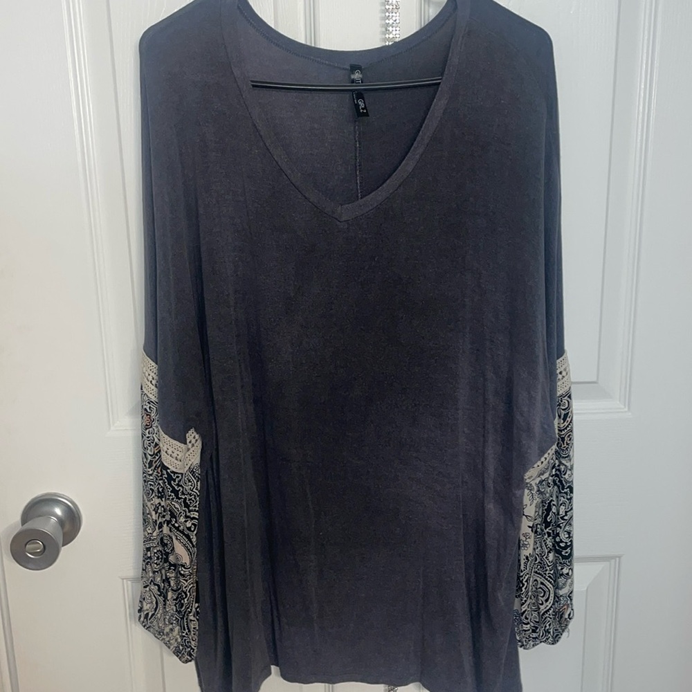 Printed Women’s Boutique Top Flowy